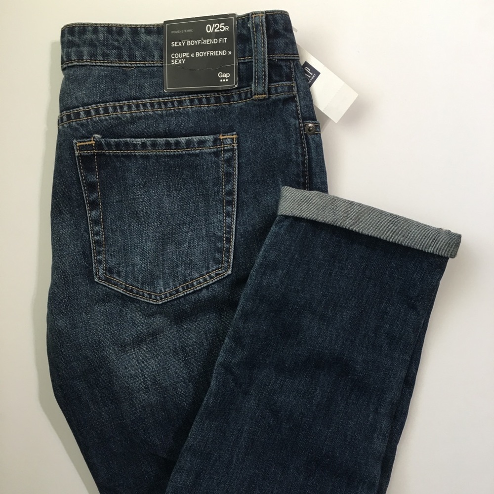 Gap Sexy Boyfriend Low Rise Jean Size 0/25 Regular